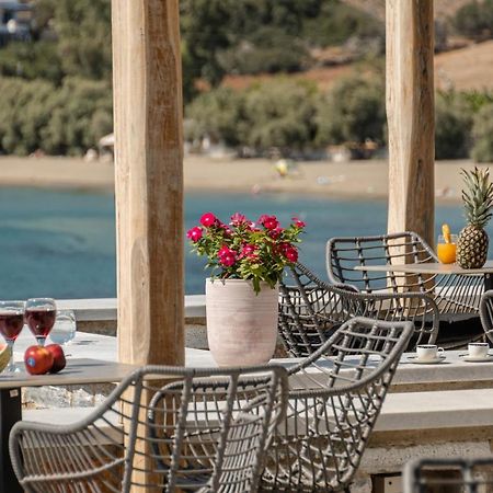 Porto Dema Luxury Suites Schoinoussa Eksteriør billede