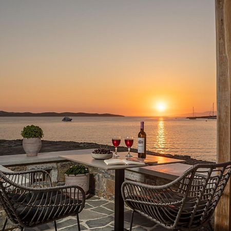 Porto Dema Luxury Suites Schoinoussa Eksteriør billede