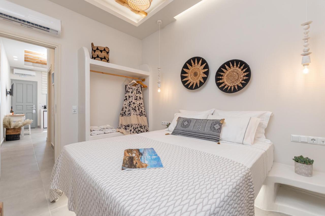 Porto Dema Luxury Suites Schoinoussa Eksteriør billede