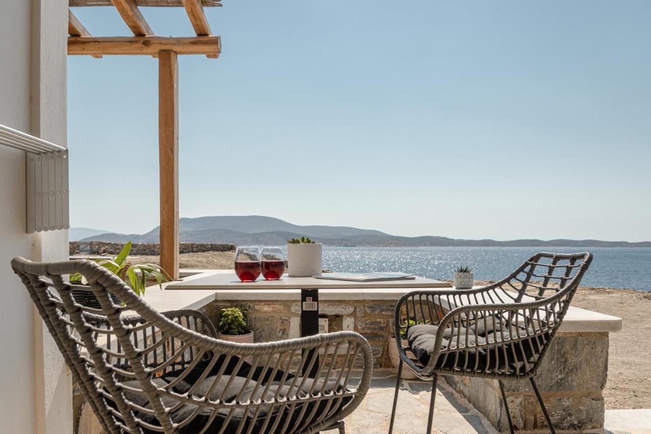 Porto Dema Luxury Suites Schoinoussa Eksteriør billede
