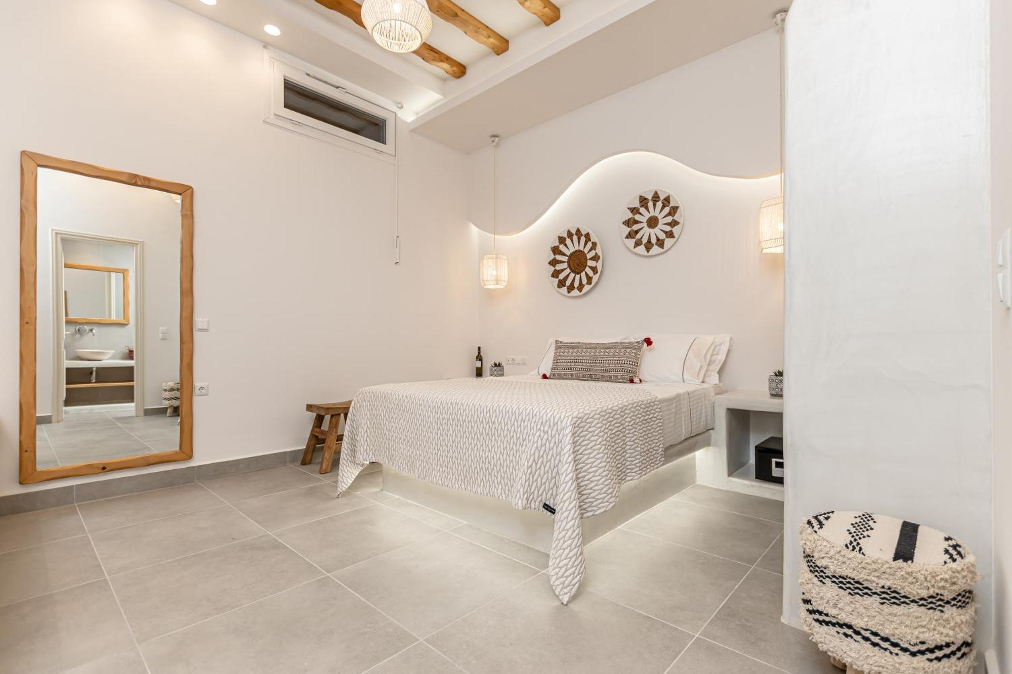 Porto Dema Luxury Suites Schoinoussa Eksteriør billede