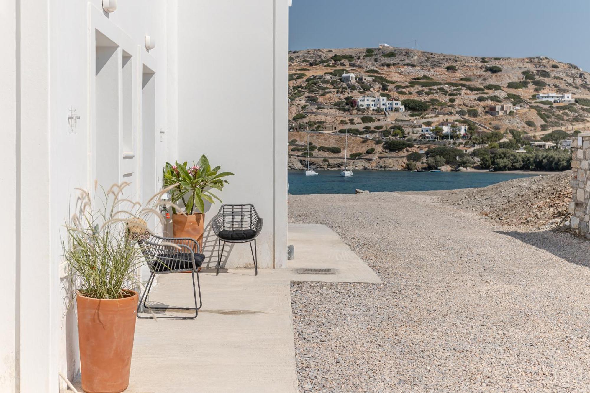 Porto Dema Luxury Suites Schoinoussa Eksteriør billede