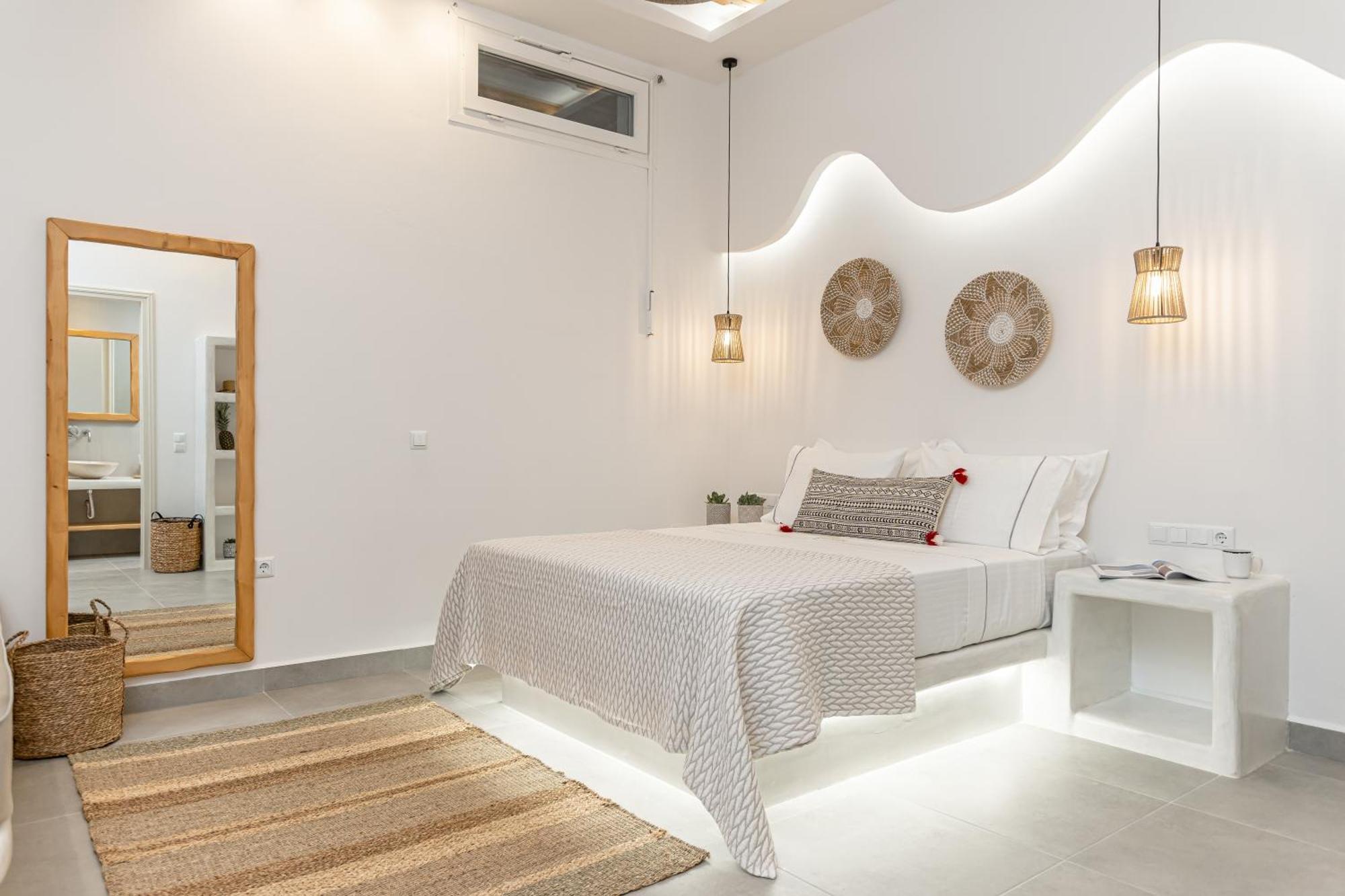 Porto Dema Luxury Suites Schoinoussa Eksteriør billede