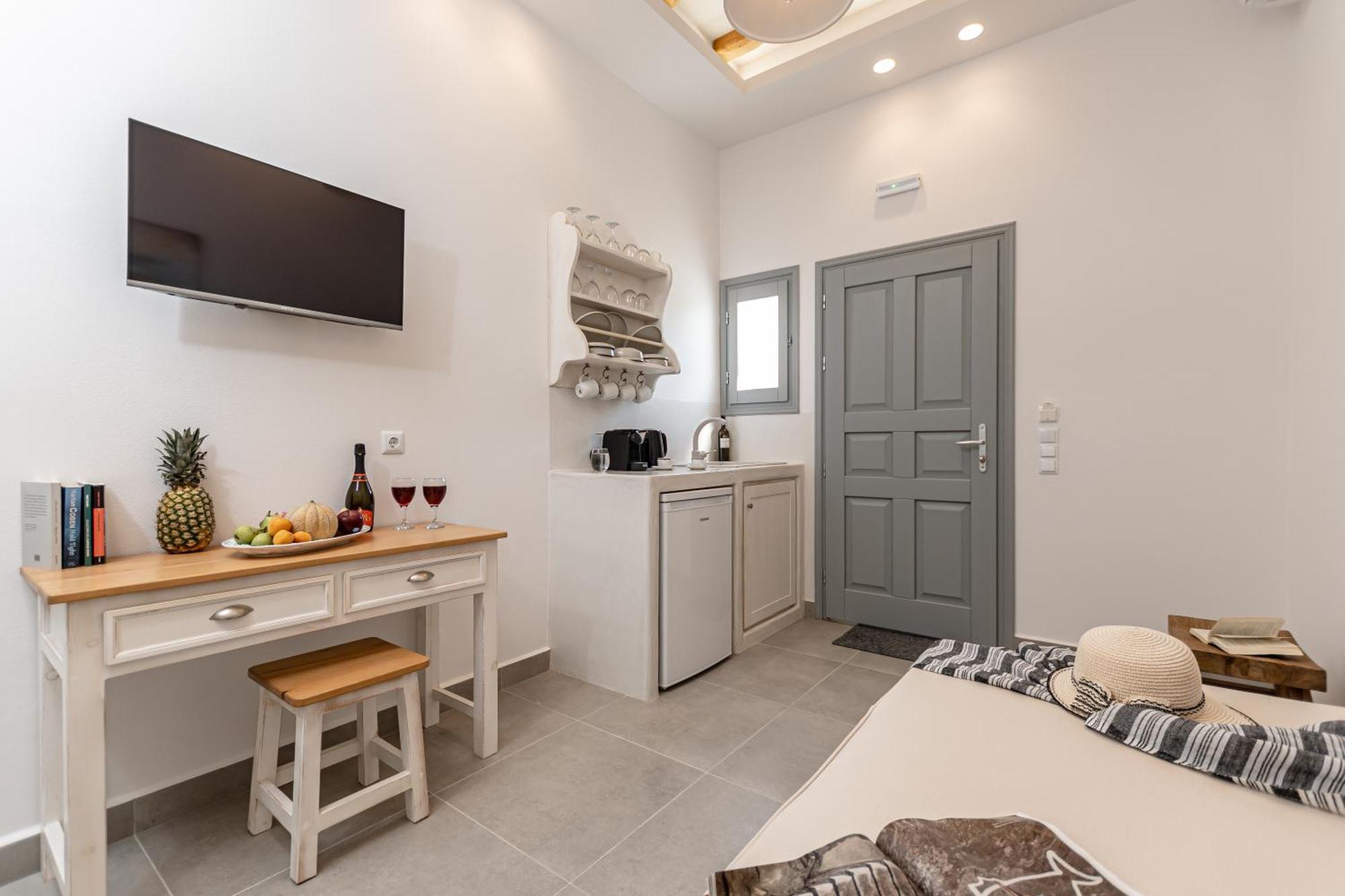 Porto Dema Luxury Suites Schoinoussa Eksteriør billede
