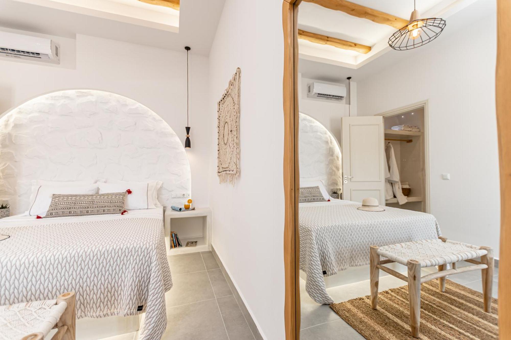 Porto Dema Luxury Suites Schoinoussa Eksteriør billede
